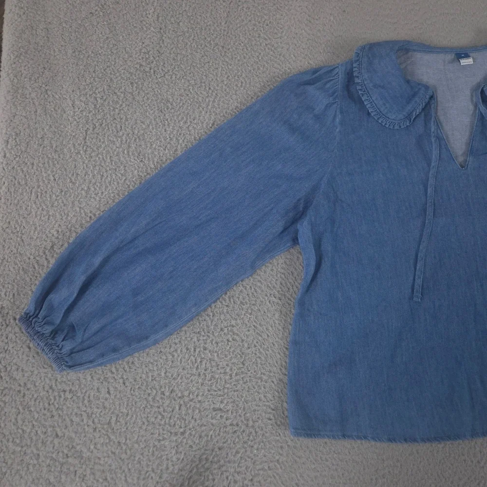 Old Navy Top Womens Medium Blue Ruffle-Collar Chambray Cotton Puff Sleeve Tie